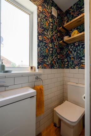 3 bed Terraced for sale Image 11