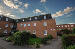 14, Grove Court, Arlesey SG15 6UZ