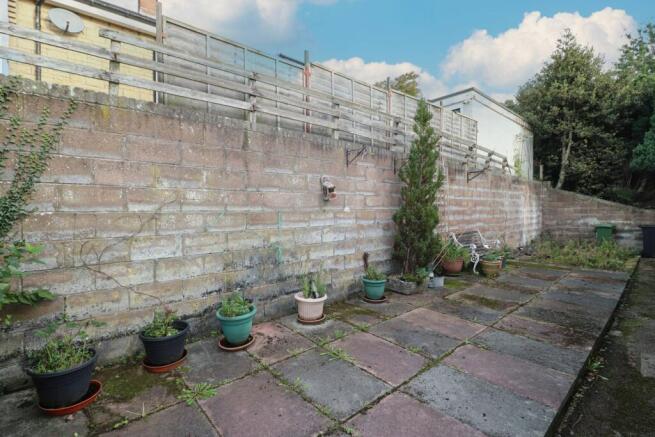 Side garden