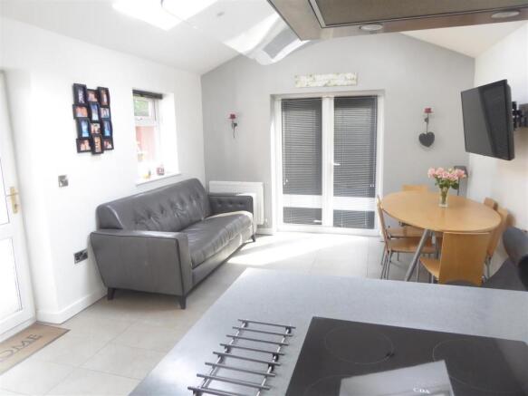 DINING/ LIVING AREA