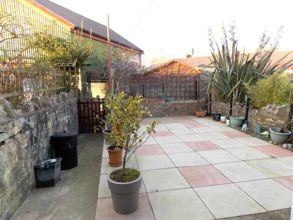 rear garden.JPG