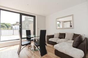 Flat B, 56, Southgate Road, Hackney, London N1 3JF
