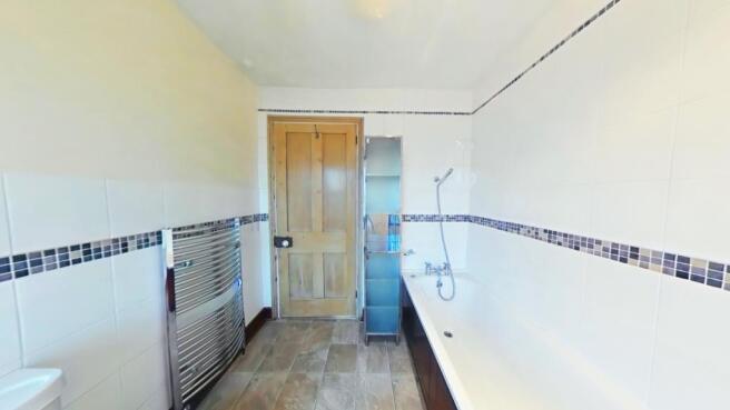 En Suite Bathroom