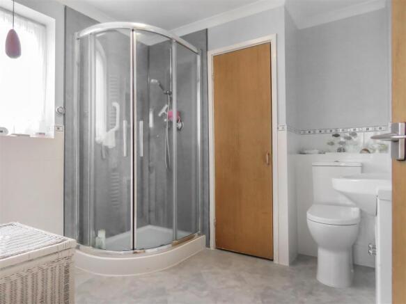 Shower room.JPG
