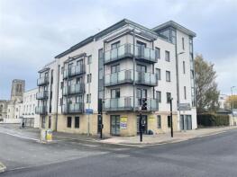 Apartment 11, Millennium Plaza, Warwick Place, Cheltenham GL52 2NB
