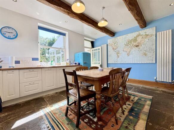 3 bed Detached for sale Image 7