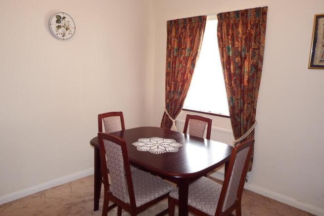 Dining Room/Bedroom 