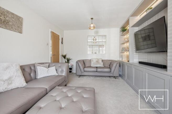 5 bed Detached for sale Image 12