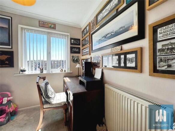 3 bed Semi-Detached for sale Image 9
