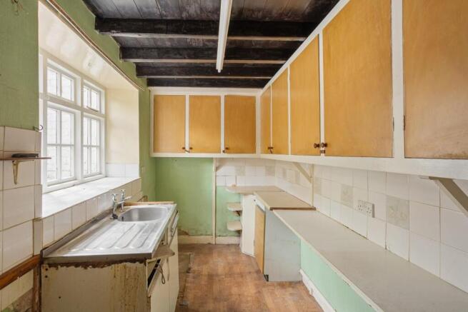 3 bed House for sale Image 5