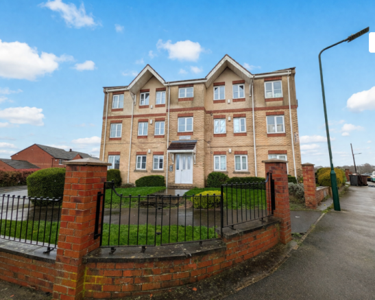 3-bed flat on 178 Queen Mary Road, Sheffield, South Yorkshire, S2, £120,000