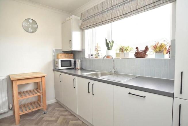 2 bed Semi-Detached Bungalow for sale Image 11