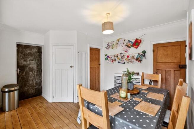 3 bed Semi-Detached for sale Image 7