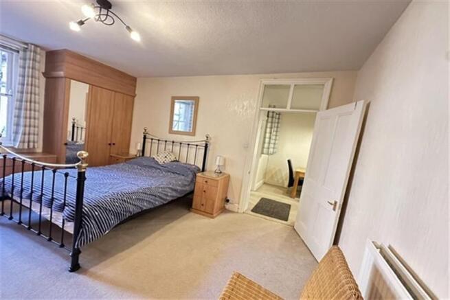 2 bed Flat for sale Image 10