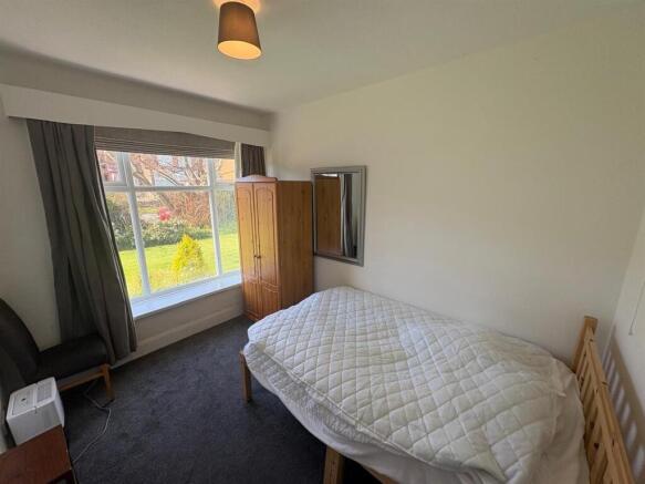 2 bed Apartment for sale Image 4