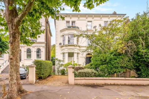 Wallis Court, Wickham Road, London SE4