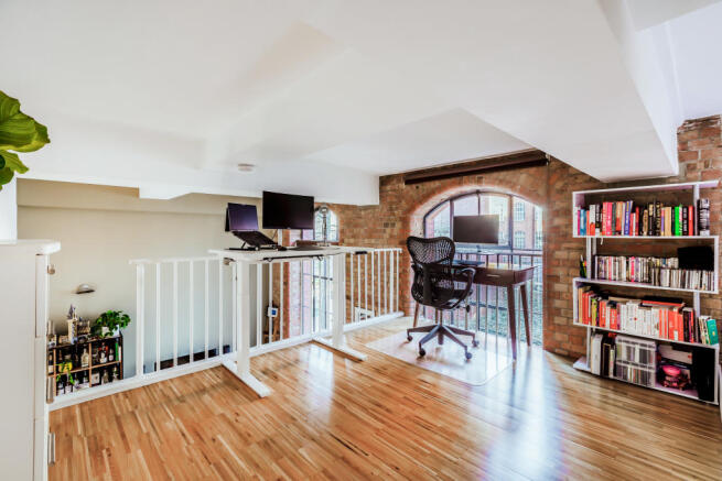 8539020-interior18