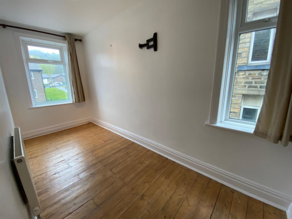 BEDROOM 1.png