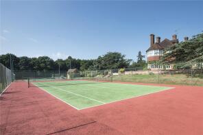 16, Framewood Manor, Framewood Road, Slough SL2 4QR