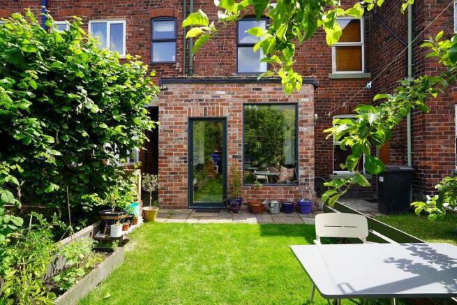 3 bed Terraced for sale Image 4