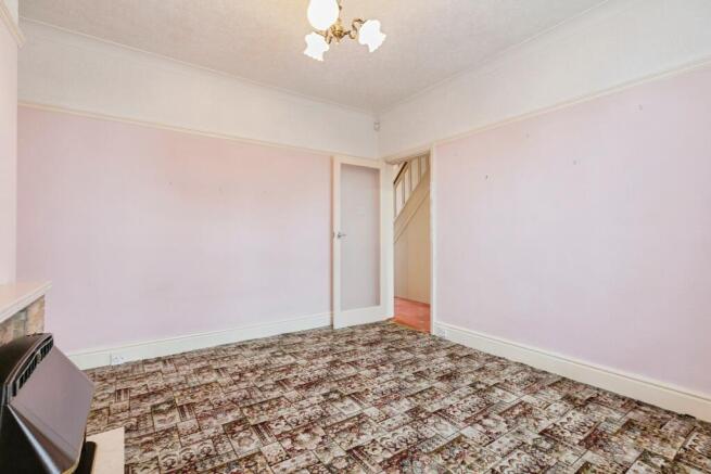 3 bed Semi-Detached for sale Image 8