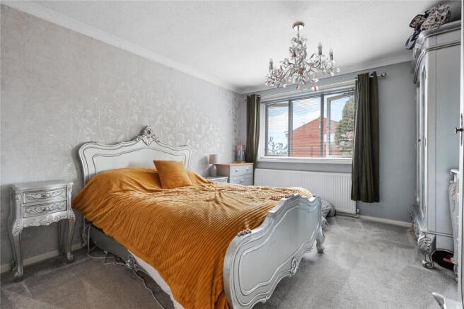 4 bed Detached for sale Image 11