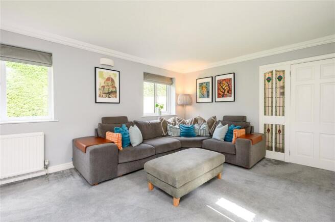 4 bed Detached for sale Image 6