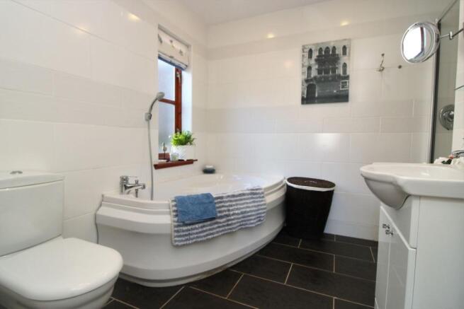 Master En-suite