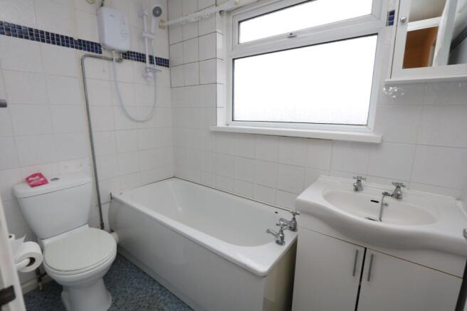 2-bed semi-detached on Murlande Way, Rhoose, CF62, £185,000