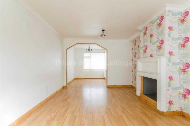4 bed Terraced for sale Image 5