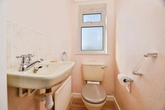 3 bed Bungalow for sale Image 12