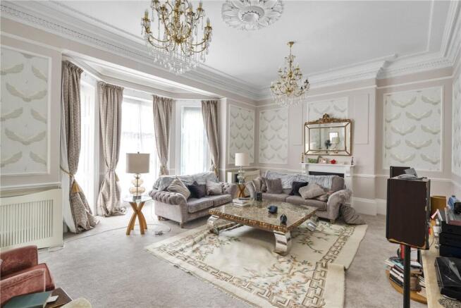 2 bed Apartment for sale Image 5