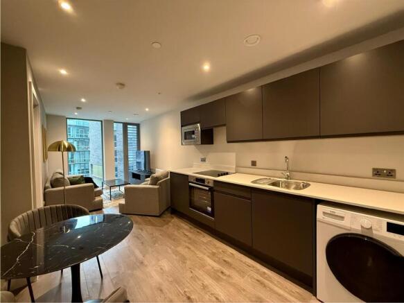 Embankment_Kitchen 3.jpg