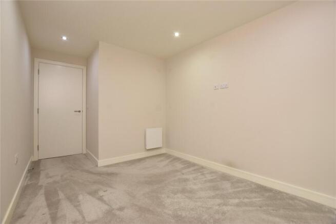 2 bed Apartment to rent Image 7