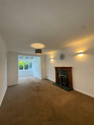 9 Stone Drive Lounge.jpg