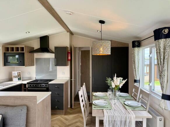 2 bed Lodge for sale Image 7