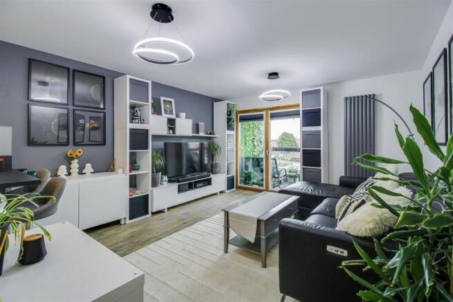 1 bed Apartment for sale Image 4