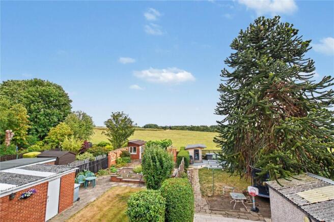 3 bed Semi-Detached for sale Image 7