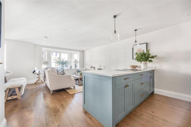 St Peters Mews. The Parade, Marlborough, Wiltshire, SN8 photo 3