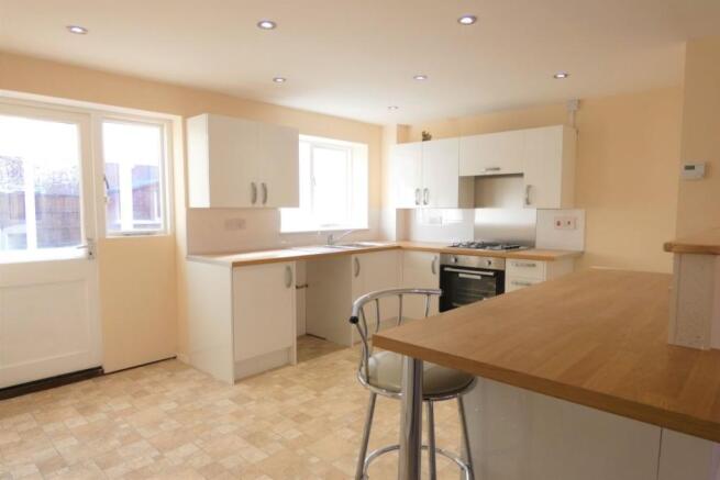 Kitchen / Breakfast Room