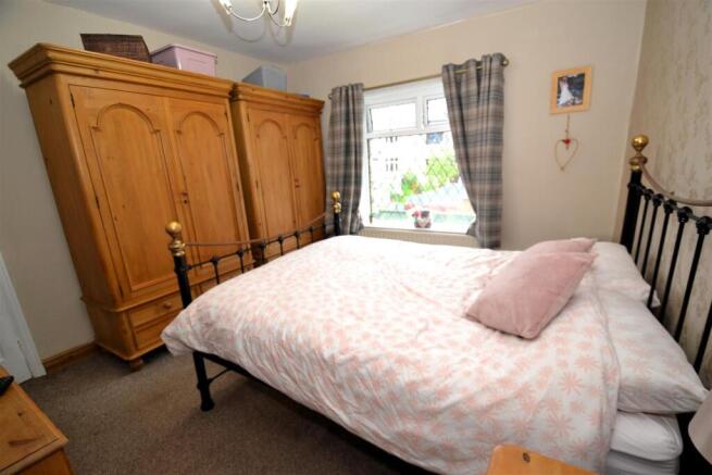 3 bed Semi-Detached for sale Image 10