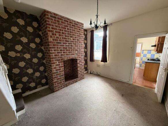 192 Moorland Road, Stoke-on-Trent, ST6 1EB photo 4