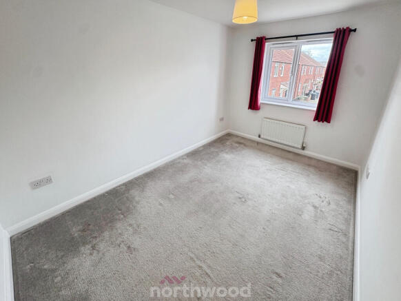 3 bed Semi-Detached to rent Image 9