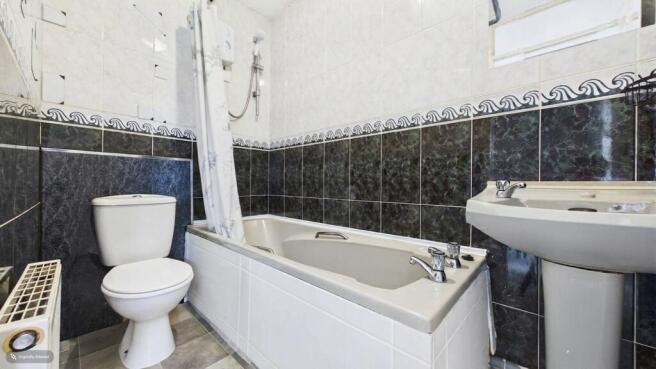 2 bed Terraced for sale Image 12