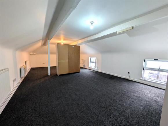 lounge bedroom 1.jpg