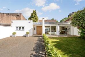 75, Bathgate Road, London SW19 5PQ