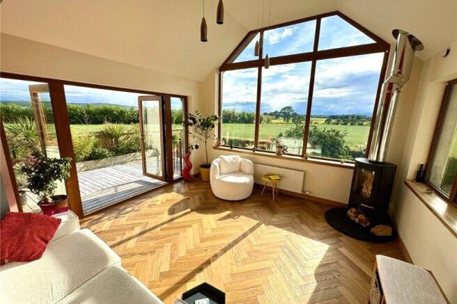 Dining/Sun Room
