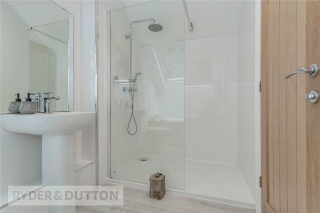 Master En-Suite