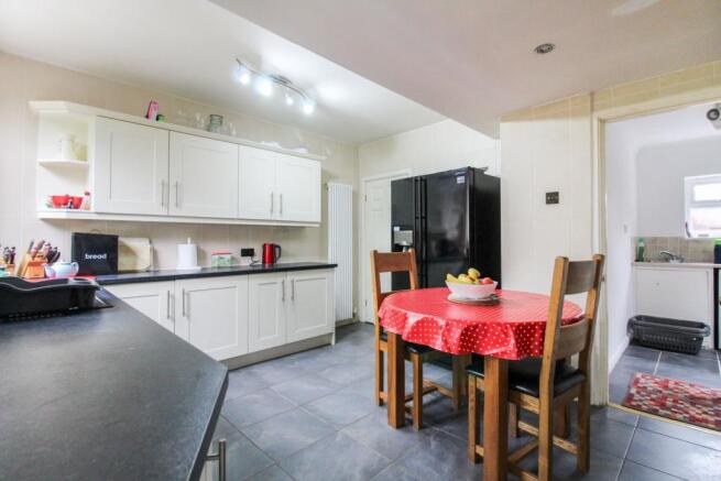 Kitchen/Breakfast