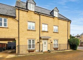 5, Pear Tree Walk, Carterton OX18 1GY